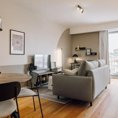 Arrabida - 2 Bedroom And Parking In Arroios ליסבון